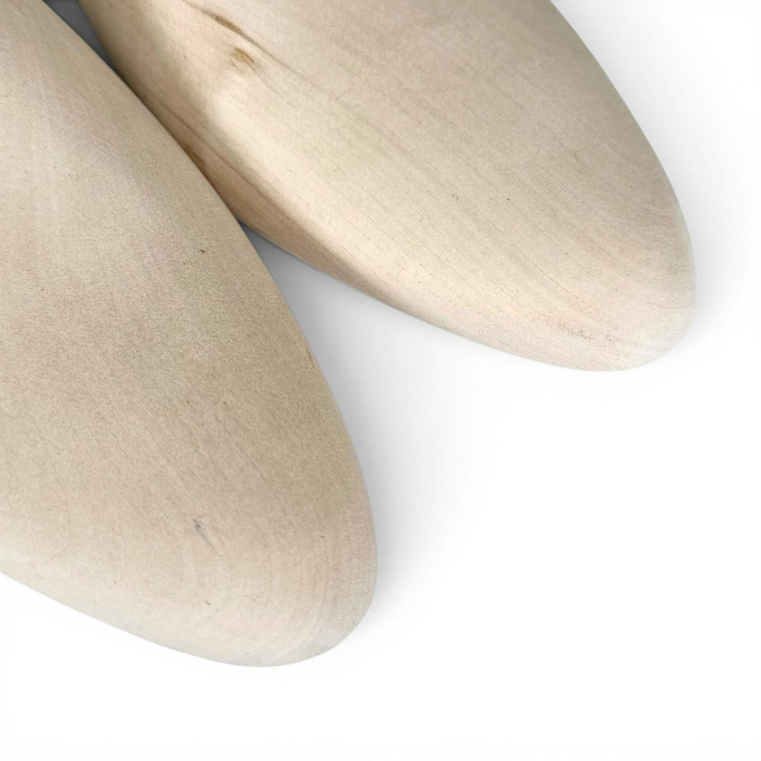Discounted Great BERLUTI Shoe tree Logo-engraved shoe trees natural wooden mens 9