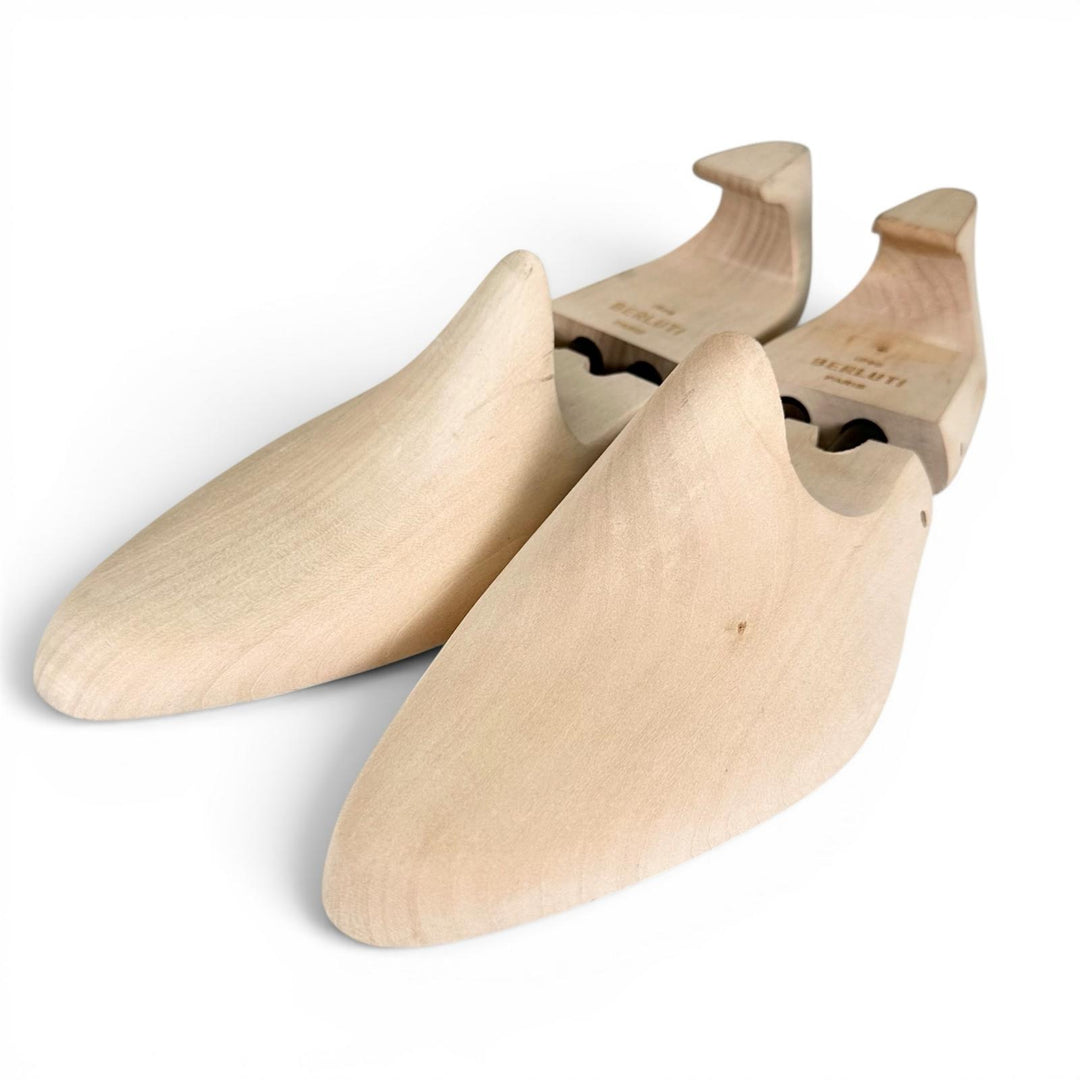 Discounted Great BERLUTI Shoe tree Logo-engraved shoe trees natural wooden mens 6