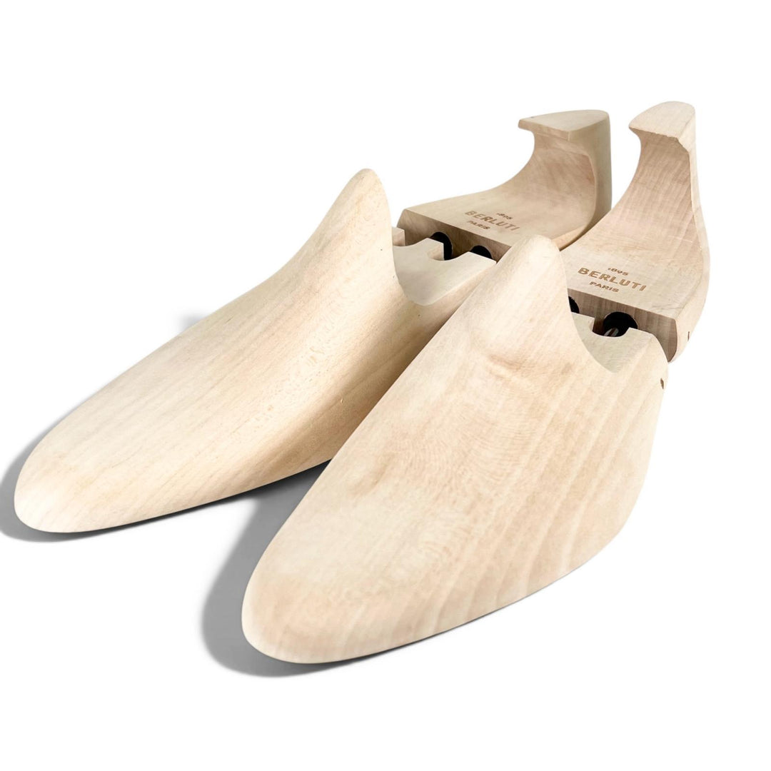 Discounted Great BERLUTI Shoe tree Logo-engraved shoe trees natural wooden mens 8