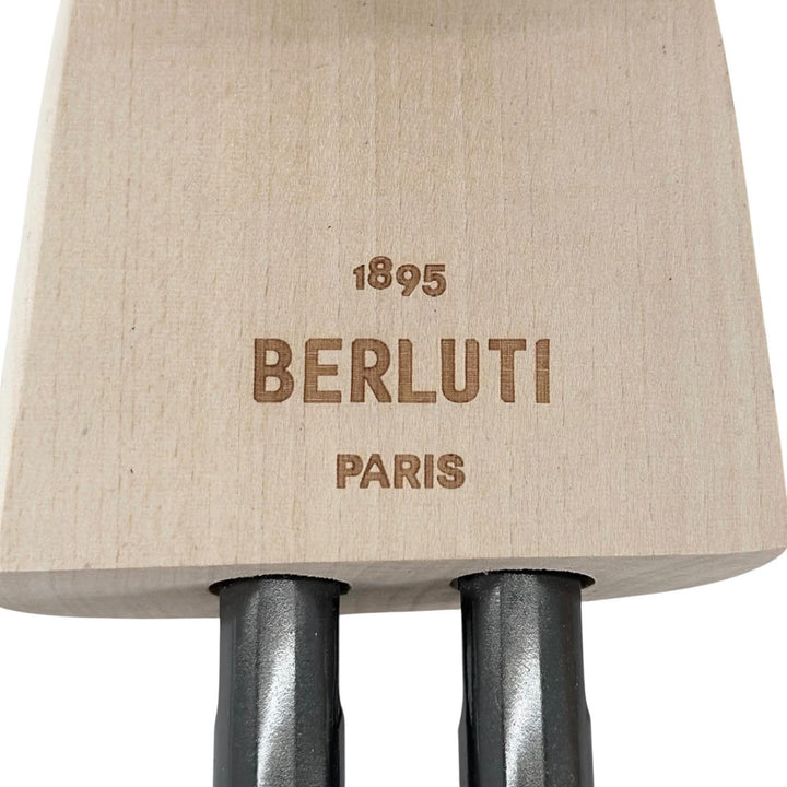 Discounted Excellent BERLUTI Shoe tree Logo-engraved shoe trees natural wooden mens 10