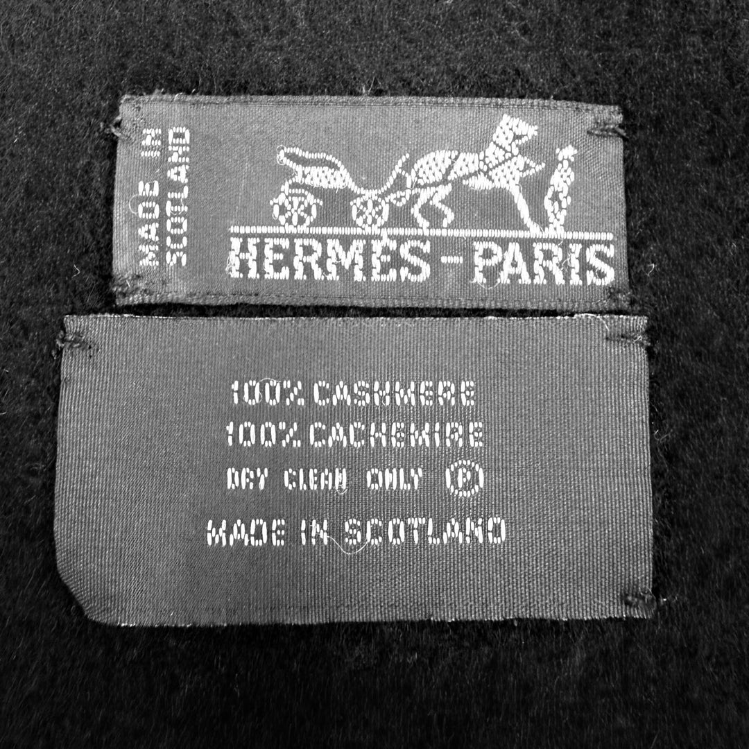 Great HERMES Stall Embroidered logo with fringe black cashmere Women