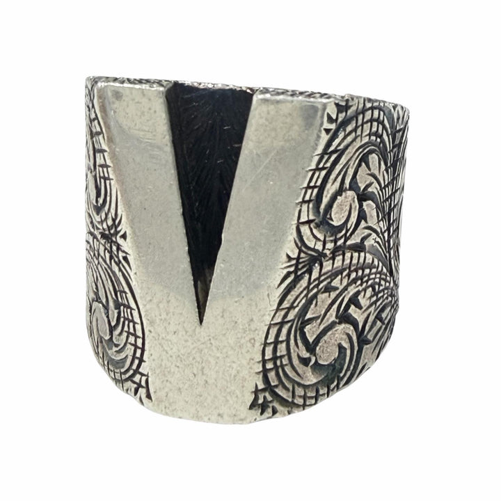 Great GUCCI Ring Arabesque Alphabet V Lettering Silver AG925 mens L