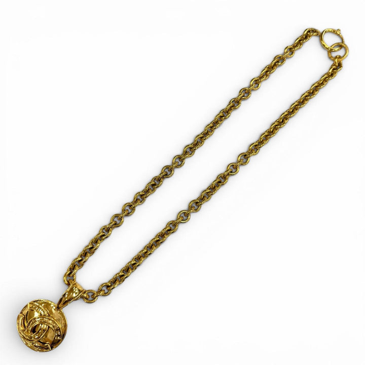 Excellent CHANEL Necklace 1994 gold Women 94P