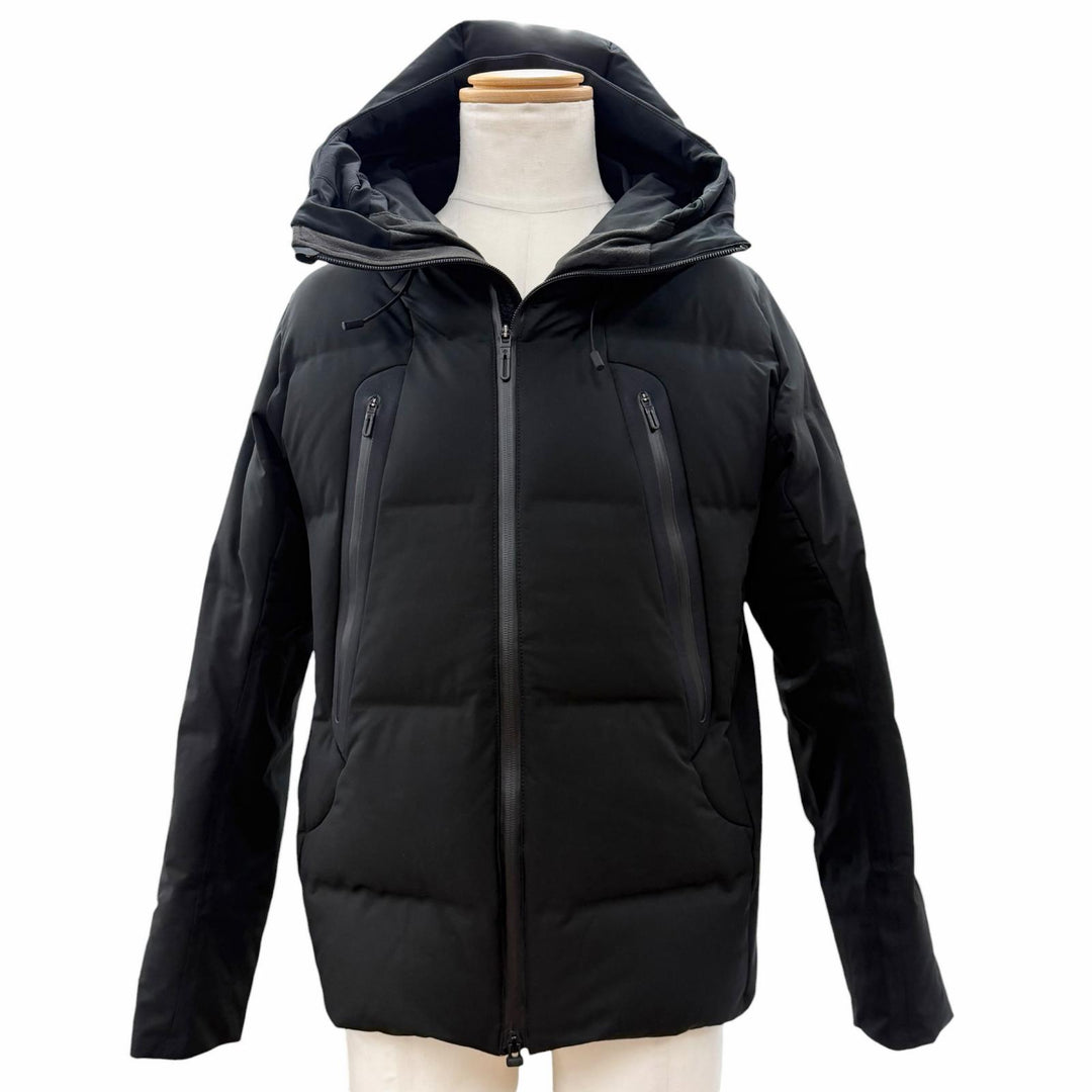 Very Good DESCENTE ALLTERRAIN MIZUSAWA DOWN Down jacket black M DAMYGK30U