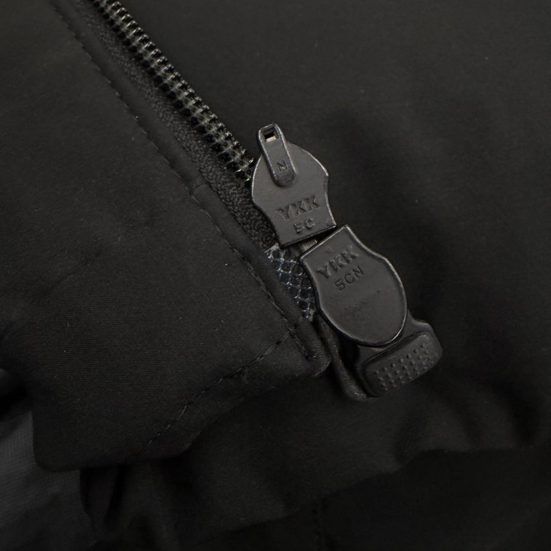 Very Good DESCENTE ALLTERRAIN MIZUSAWA DOWN Down jacket black M DAMYGK30U