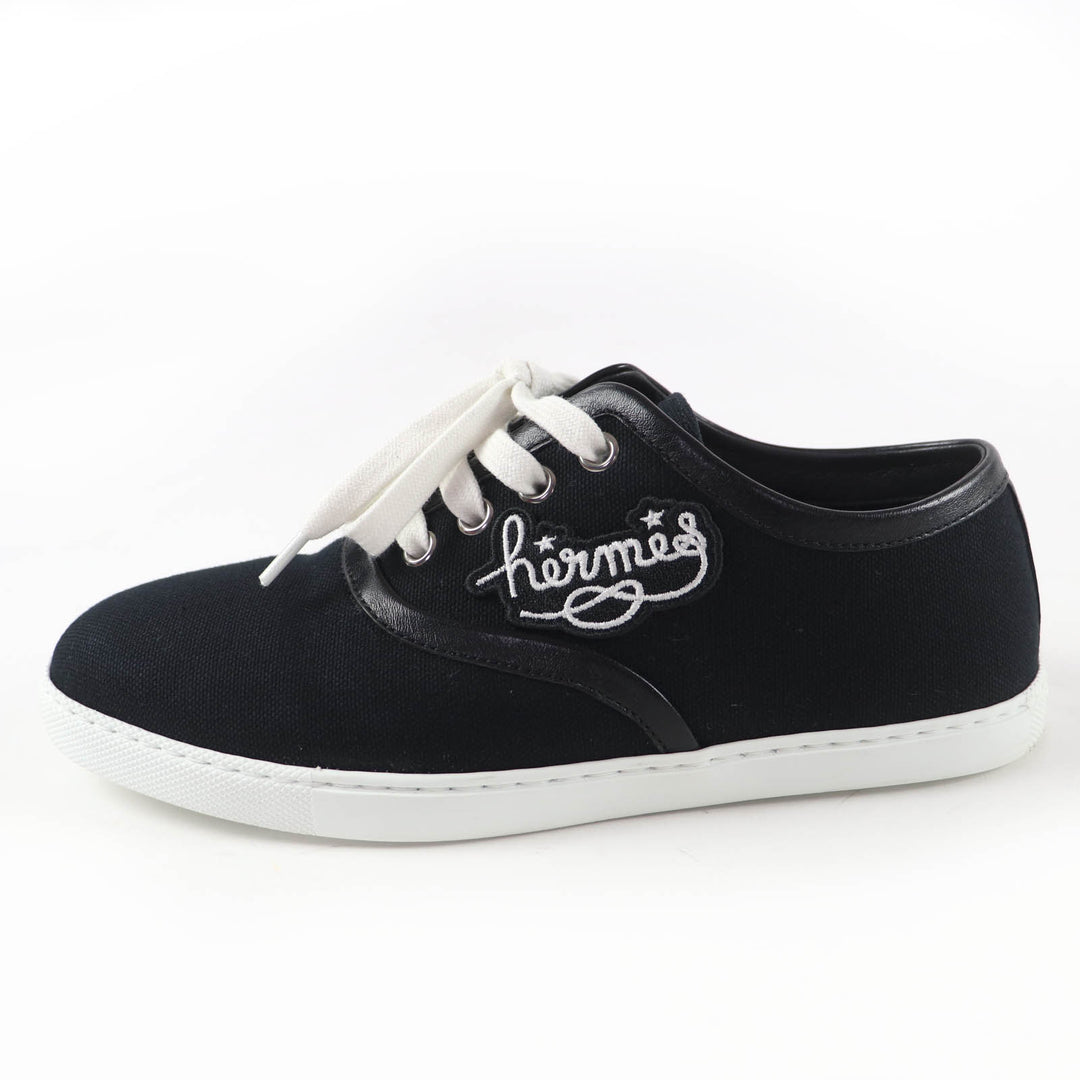 Great HERMES Low cut sneakers Innocent Lace-up shoes with logo patch black 36.5