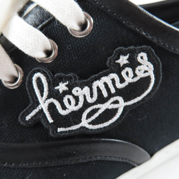 Great HERMES Low cut sneakers Innocent Lace-up shoes with logo patch black 36.5