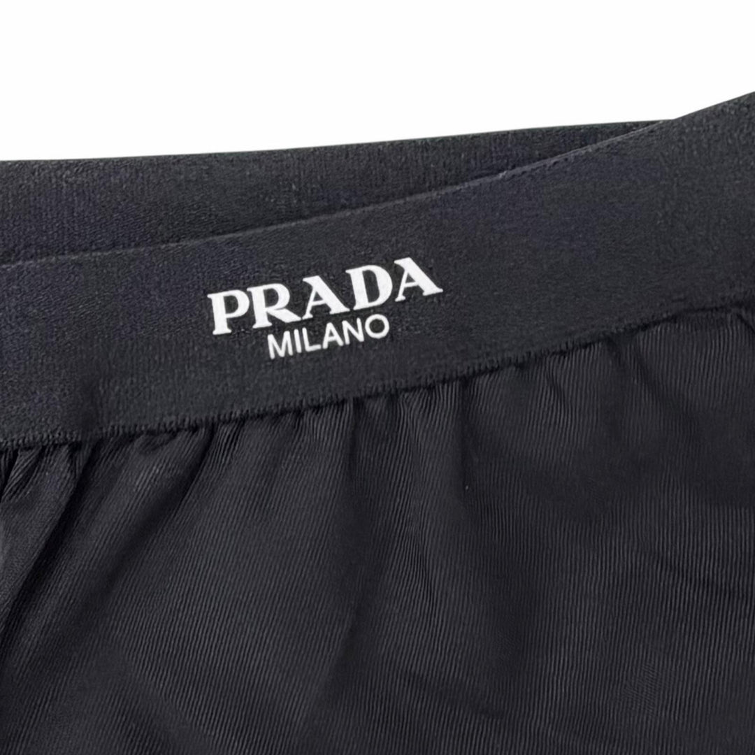 Excellent PRADA Pants black recycled polyamide Women 22Y887