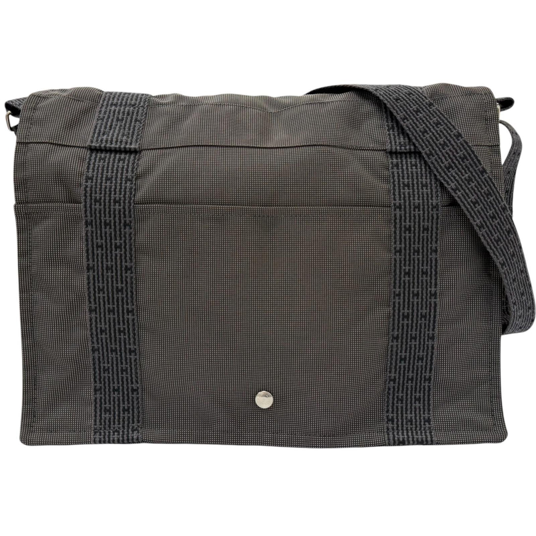 Great HERMES Shoulder Bag Her Line Bassus MM Serie Button Messenger Bag