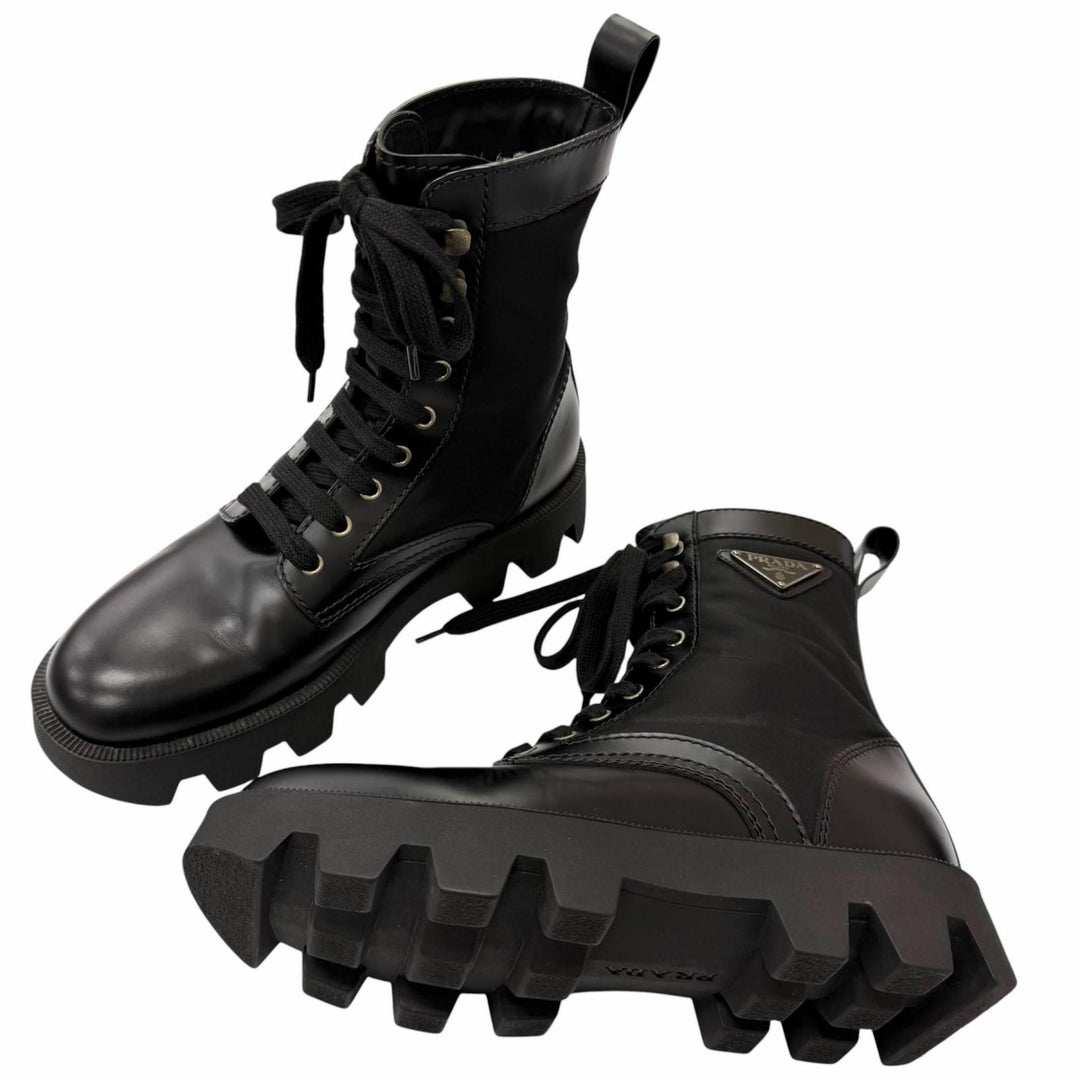 Great PRADA Ankle boots triangle logo triangle plate black leather mens 6 2UE006