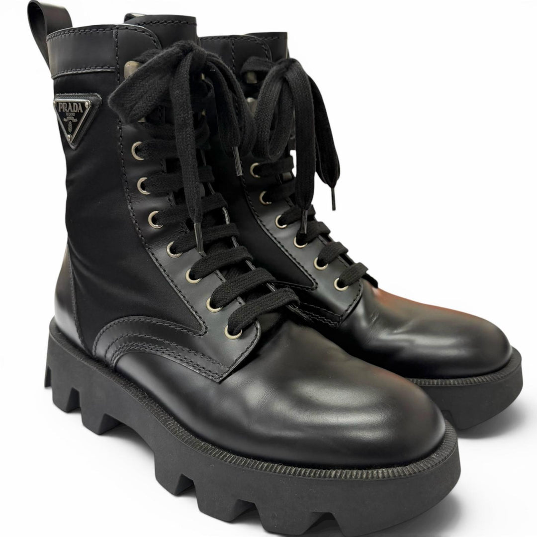Great PRADA Ankle boots triangle logo triangle plate black leather mens 6 2UE006