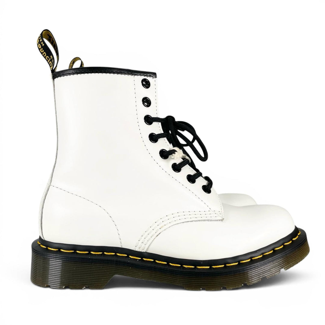 Pristine Dr.Martens boots 1460 Yellow stitch 8-hole white Women 11822100