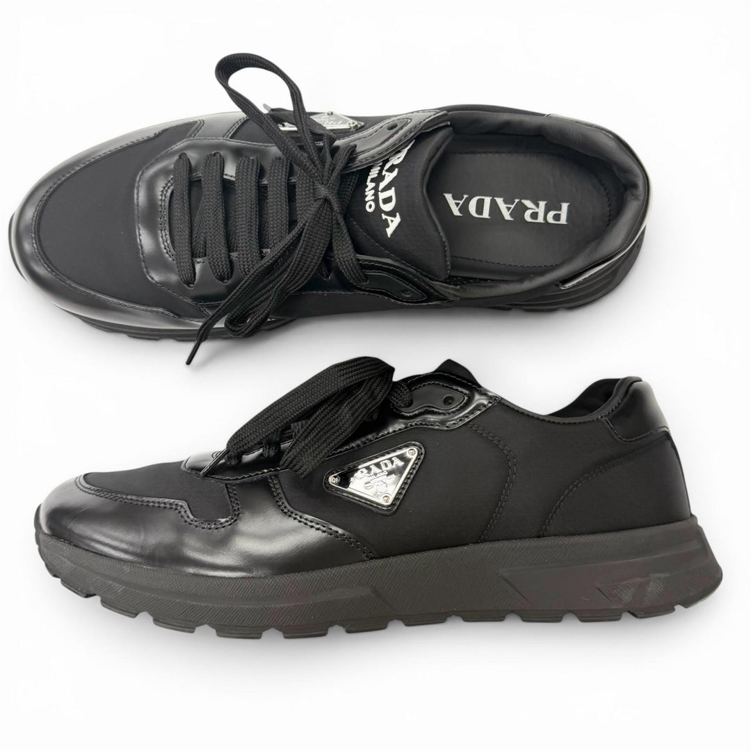 Great PRADA Low cut sneakers PRAX 01 Triangle logo Re-Nylon black