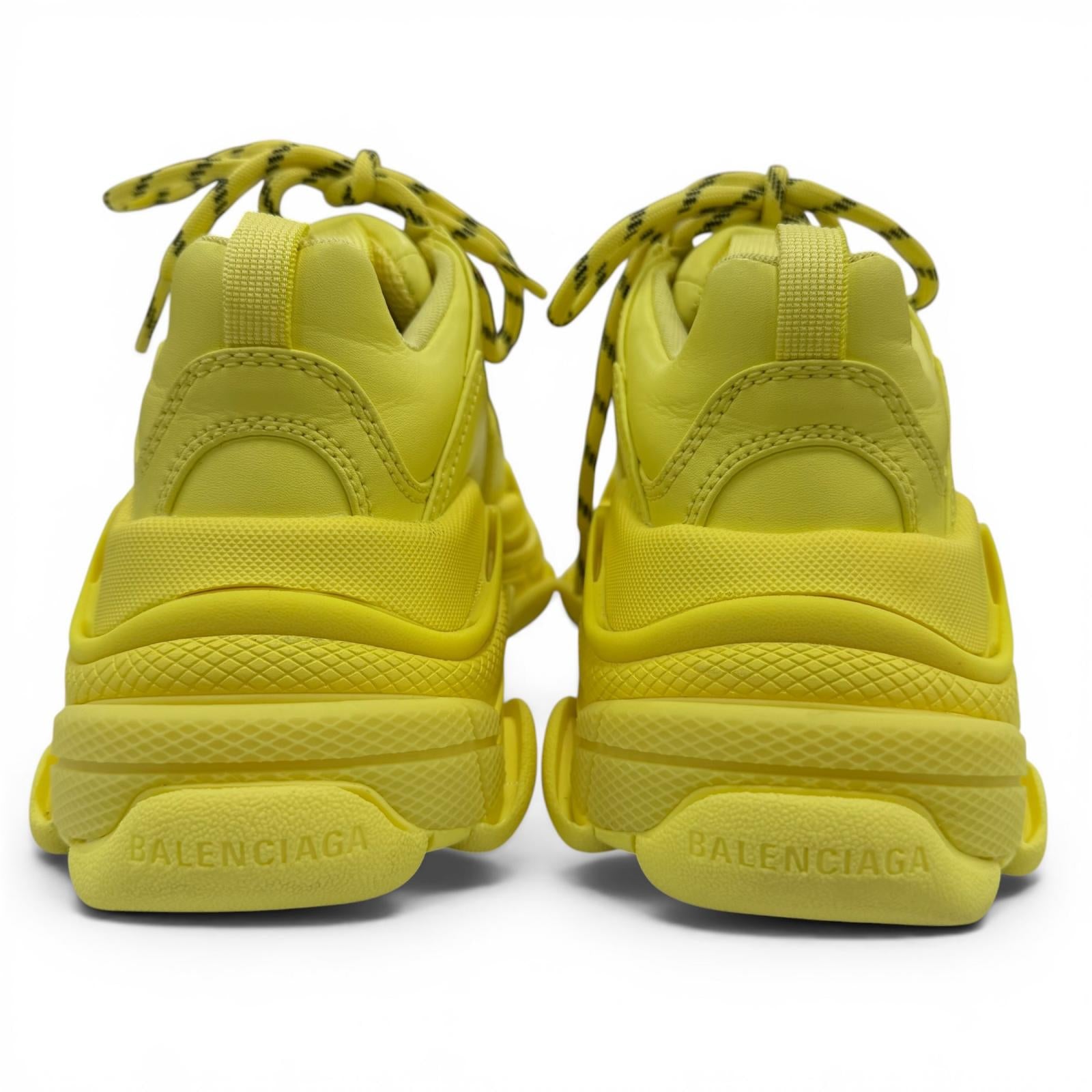 Great BALENCIAGA sneakers Triple S Logo-embroidered lace-up yellow