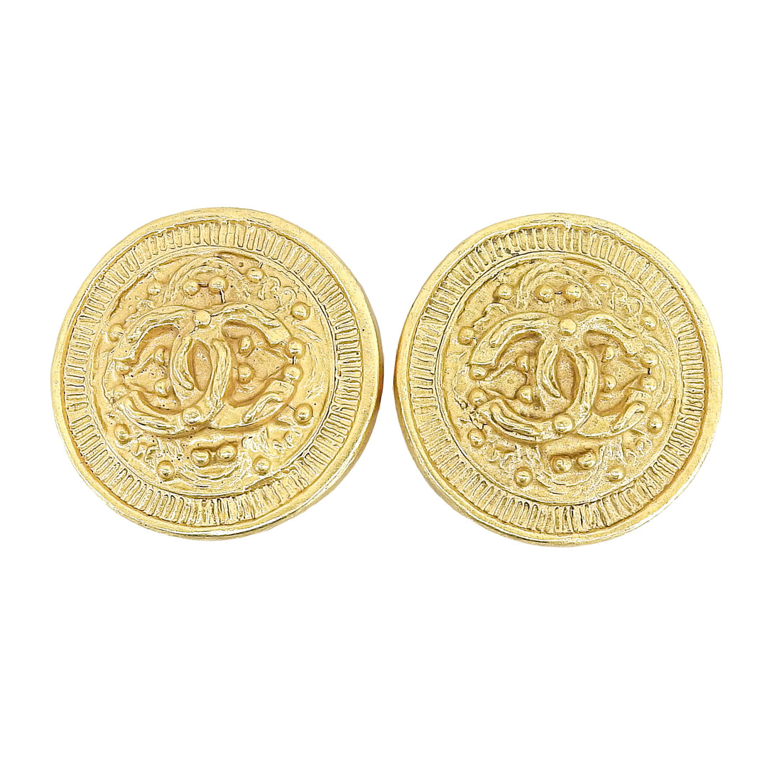 Excellent CHANEL Earring COCO Mark round gold Gold Plated Women 94A