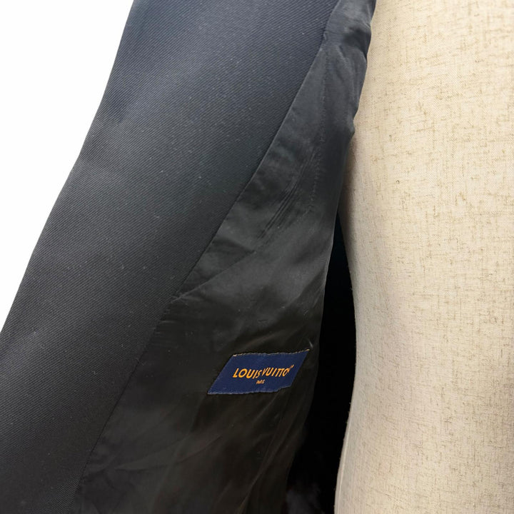 Excellent LOUIS VUITTON Blouson Embellished wool with beaded back design