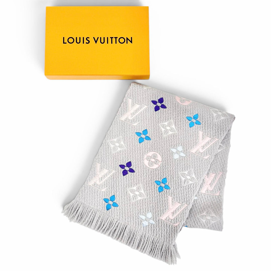 Great LOUIS VUITTON Scarf Escharp Logo Mania Rainbow Monogram gray wool M75874