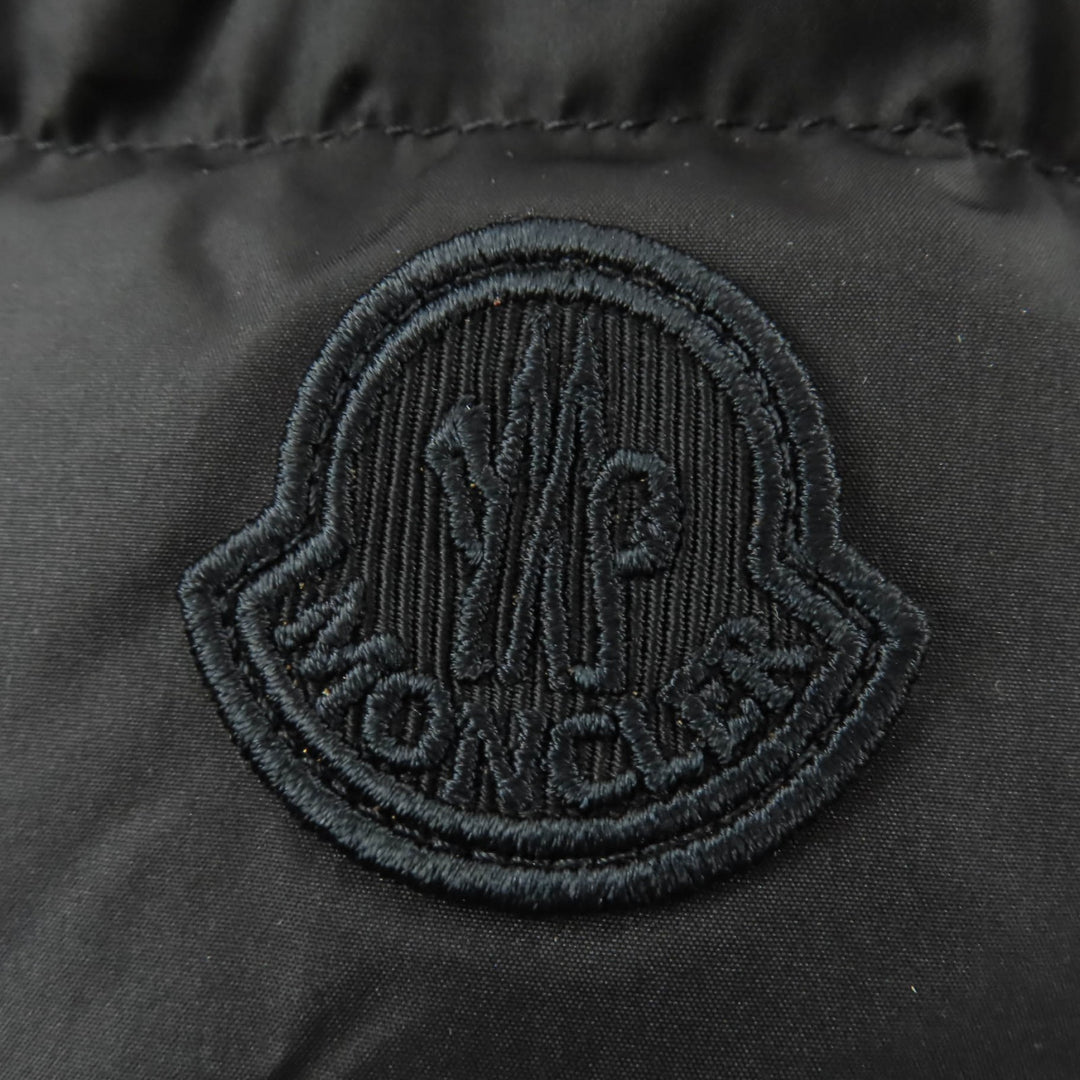 Great MONCLER down coat AUBIGNY Logo patch and hood black polyester Women 0
