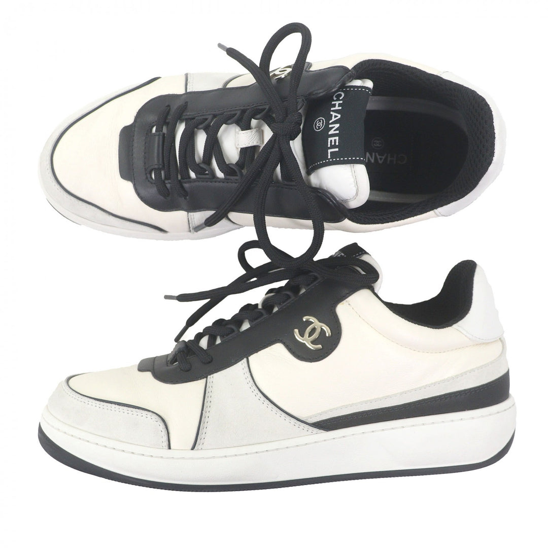 Great CHANEL Low cut sneakers COCO Mark Ivory leather mens 42 G45213