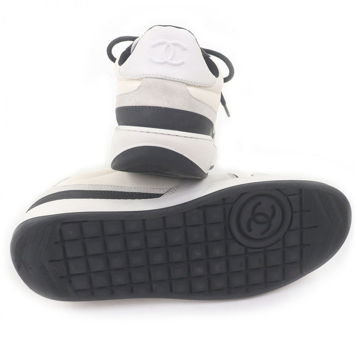 Great CHANEL Low cut sneakers COCO Mark Ivory leather mens 42 G45213