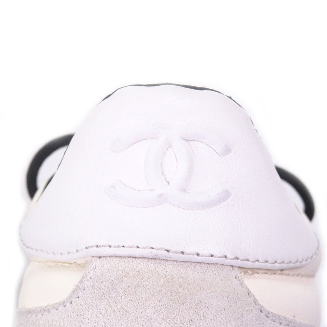 Great CHANEL Low cut sneakers COCO Mark Ivory leather mens 42 G45213