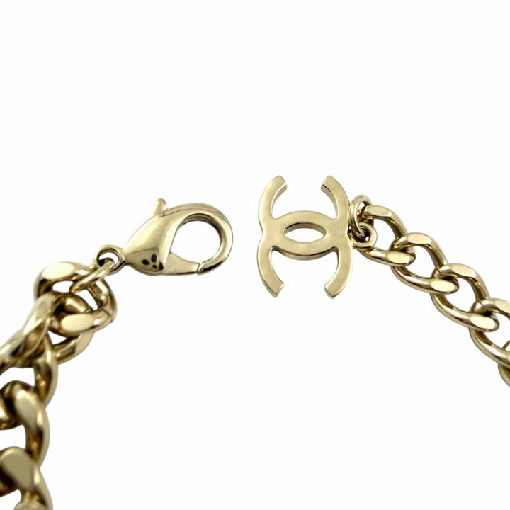 Great CHANEL bracelet gold Women B22S AB8299
