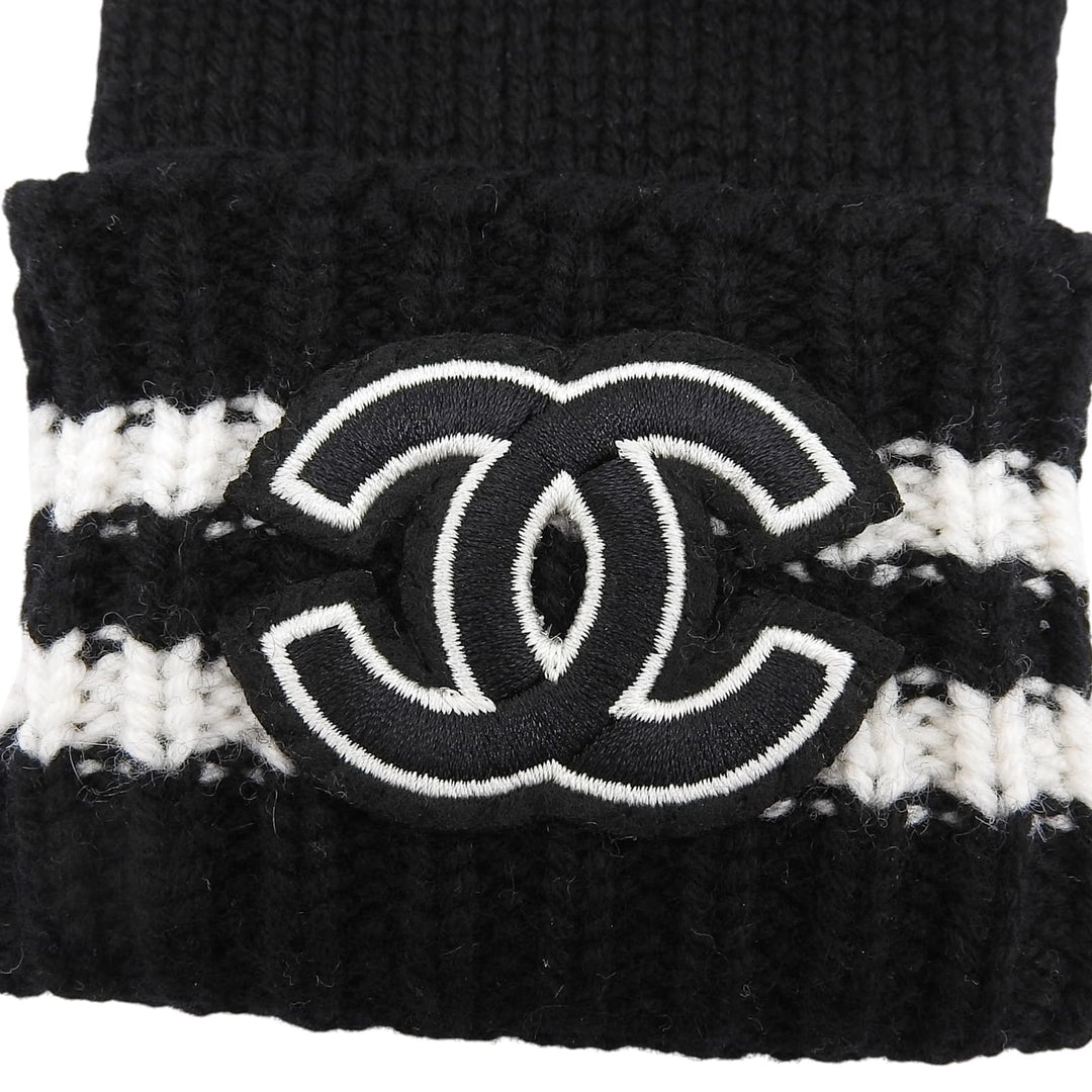 Excellent CHANEL gloves COCO Mark embroidered knit gloves black cashmere Women
