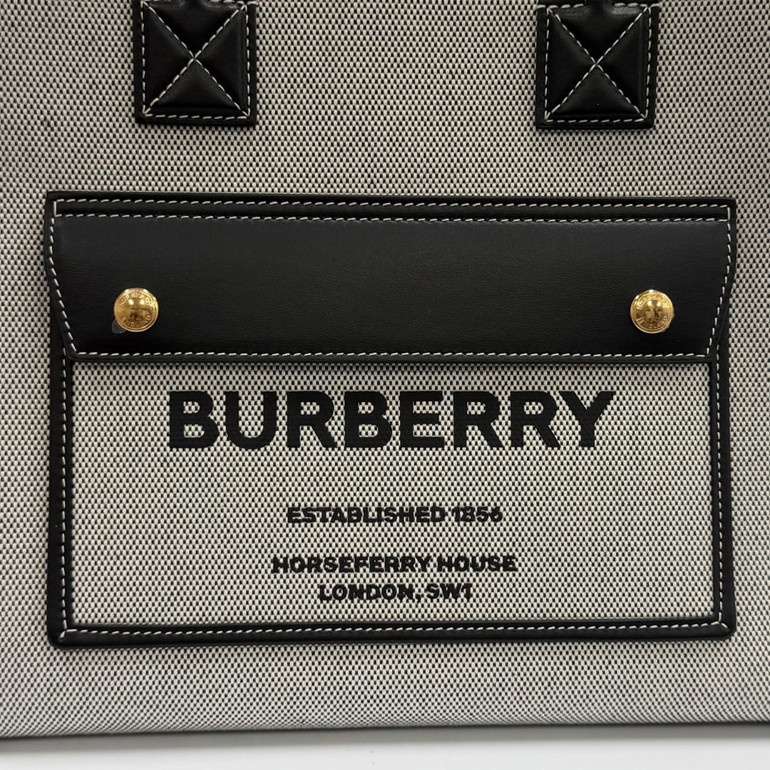 Pristine BURBERRY Tote Bag Freya tote canvas Women 8044137