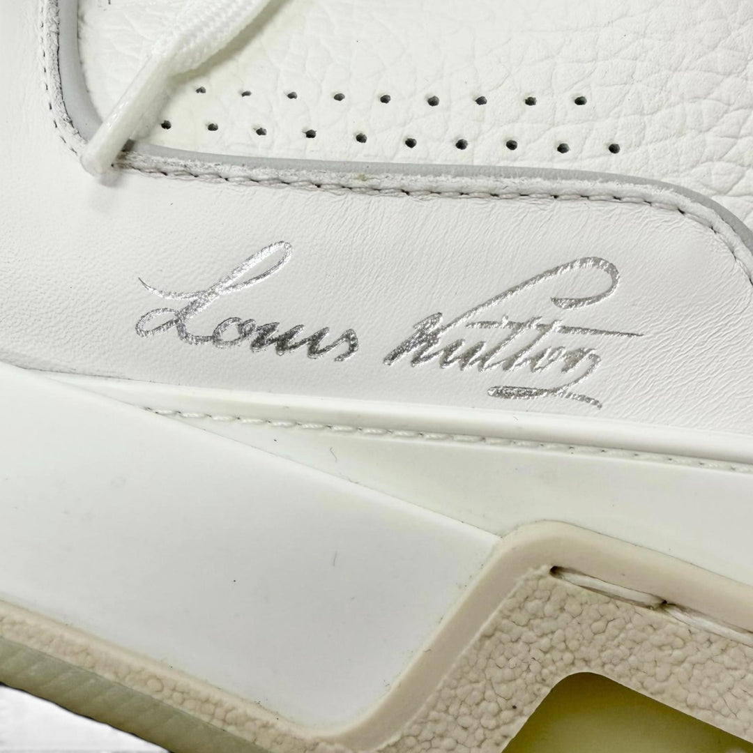 Great LOUIS VUITTON Low cut sneakers LV Trainer Line white leather mens 6