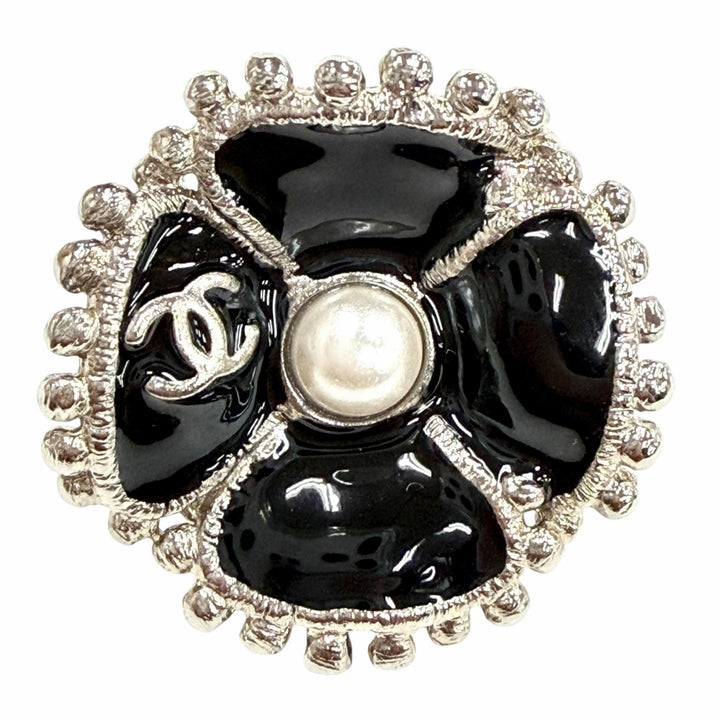 Great CHANEL Pierce black Women F23K ABC214