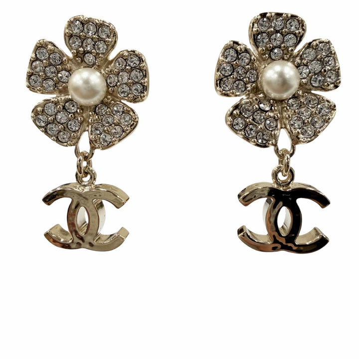 Excellent CHANEL Pierce COCO Mark Pearl Bijou Flower gold Women B23S