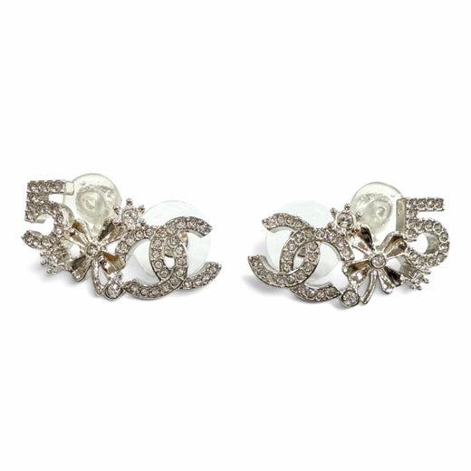 Excellent CHANEL Pierce Silver Women B23P