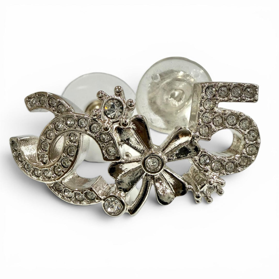 Excellent CHANEL Pierce Silver Women B23P