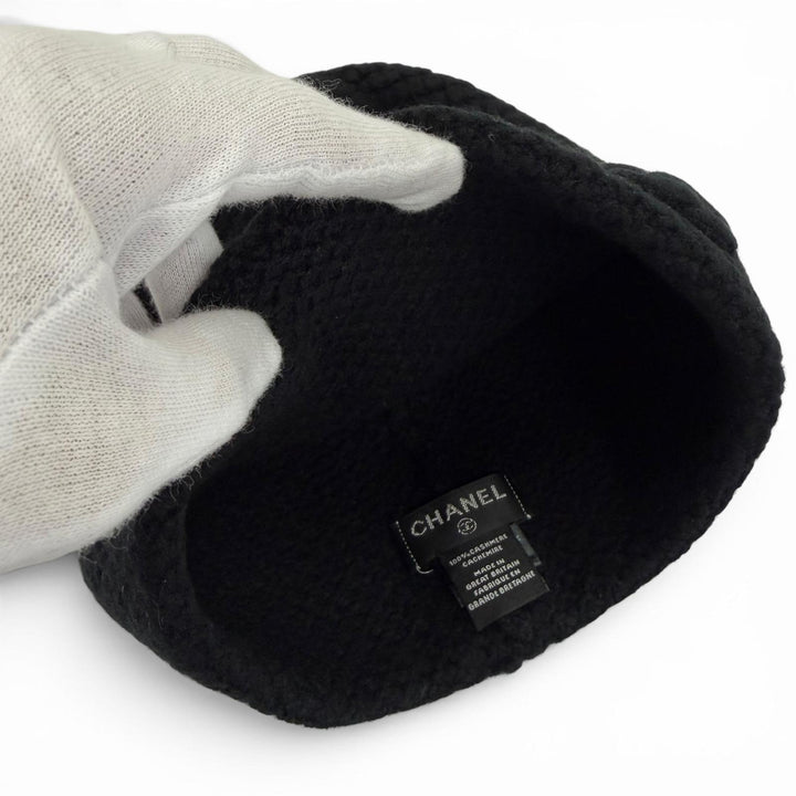 Great CHANEL Knit cap COCO Mark embroidered beanie knit hat black cashmere 15B