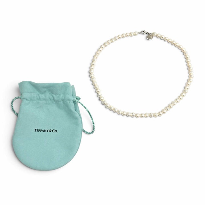 Great TIFFANY&Co. Necklace Pearl Necklace, Silver Clasp, 6-0.3"" white