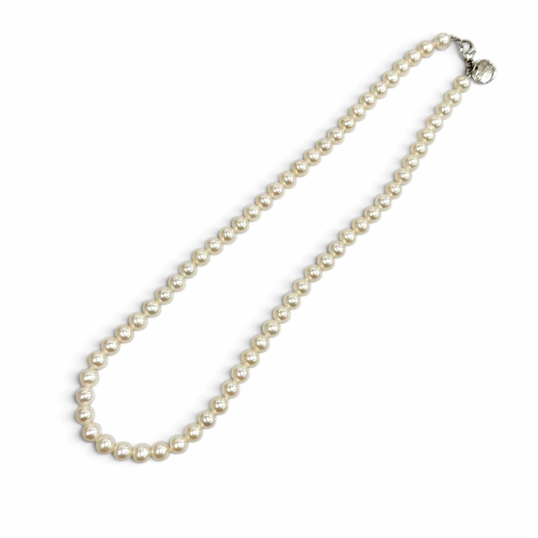 Great TIFFANY&Co. Necklace Pearl Necklace, Silver Clasp, 6-0.3"" white
