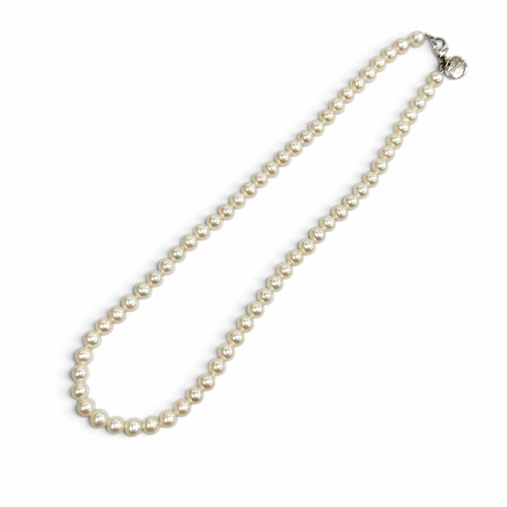 Great TIFFANY&Co. Necklace Pearl Necklace, Silver Clasp, 6-0.3"" white