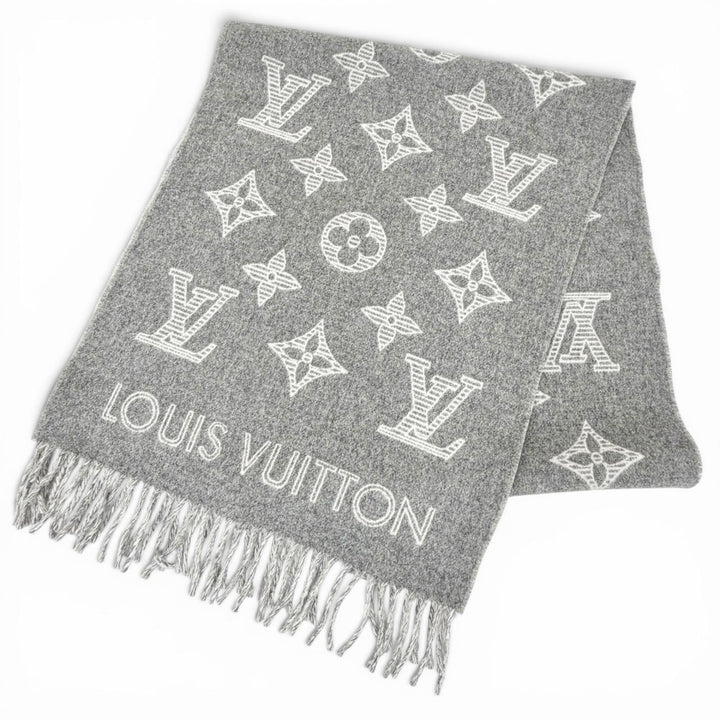 Pristine LOUIS VUITTON Scarf Muffler Monogram Shadow Large format Gris M79126