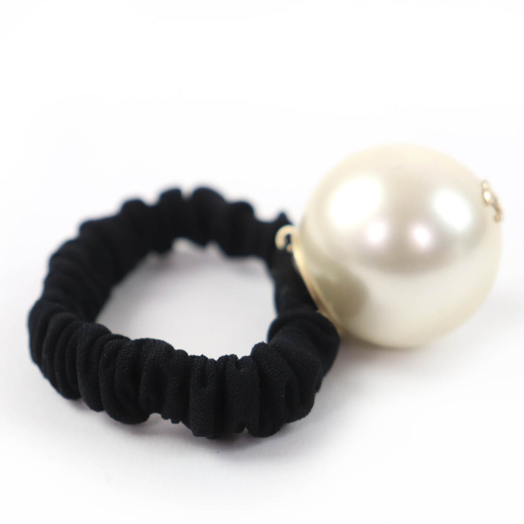 Excellent CHANEL hair accessory COCO Mark Faux Pearl Hair Tie Pearl white F20V
