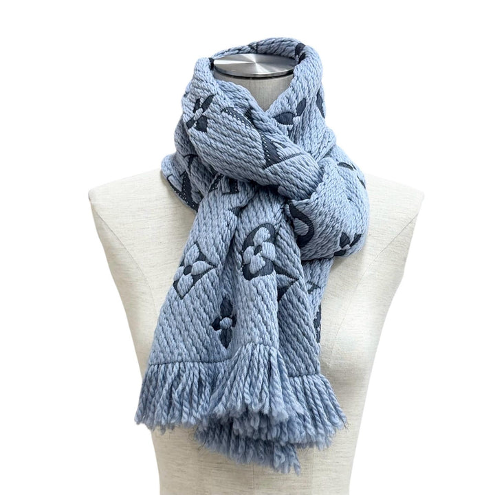 Great LOUIS VUITTON Scarf Escalp Logo Mania LV logo with fringe wool M75702