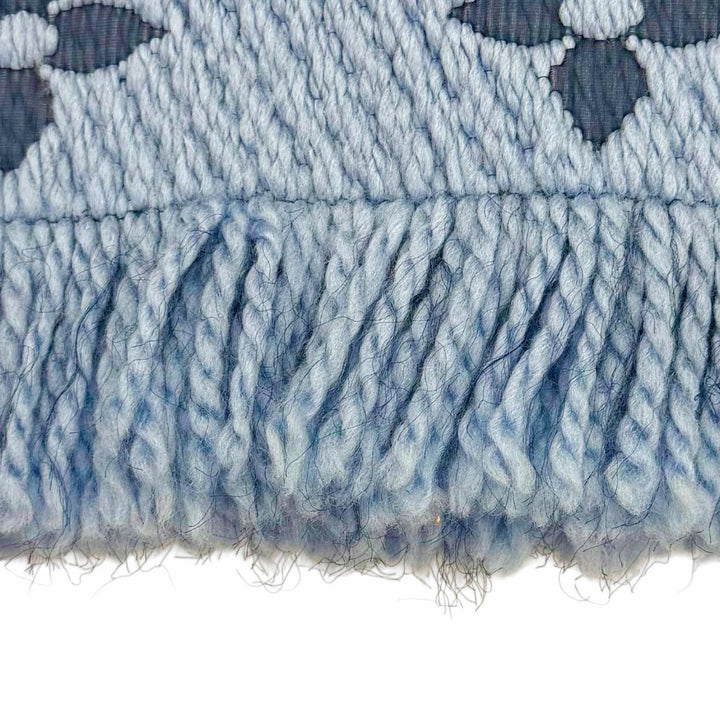 Great LOUIS VUITTON Scarf Escalp Logo Mania LV logo with fringe wool M75702