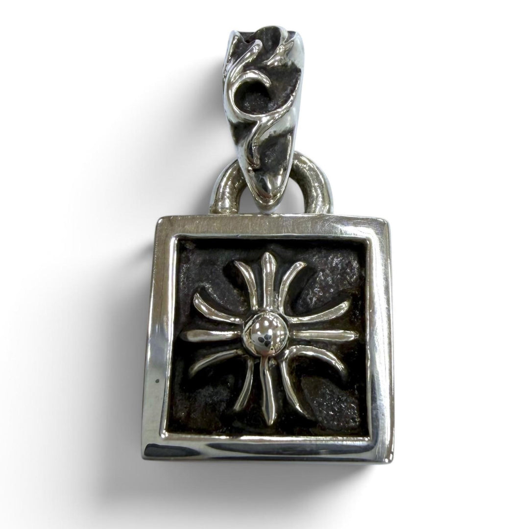 Excellent CHROME HEARTS Pendant top FRAMED CH PLUS Purchased in 2020 Silver 925