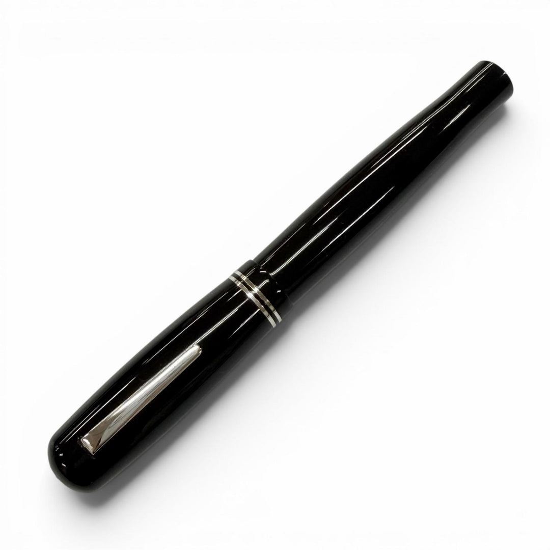 Excellent DELTA fountain pen black 18K mens 366