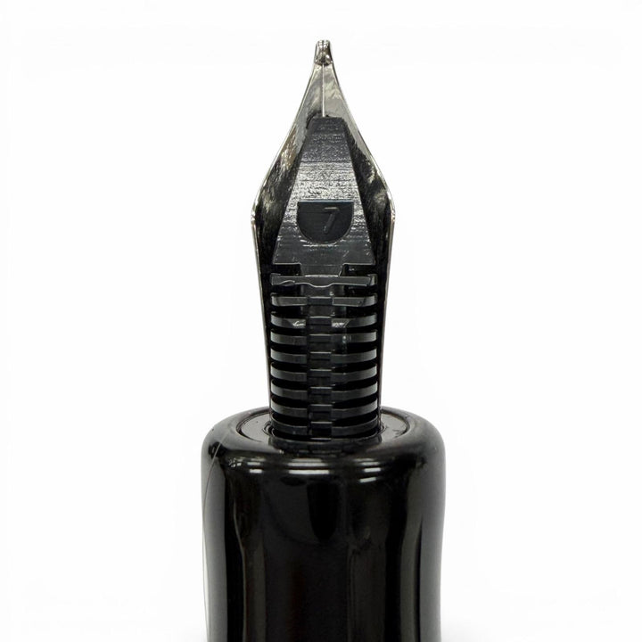 Excellent DELTA fountain pen black 18K mens 366