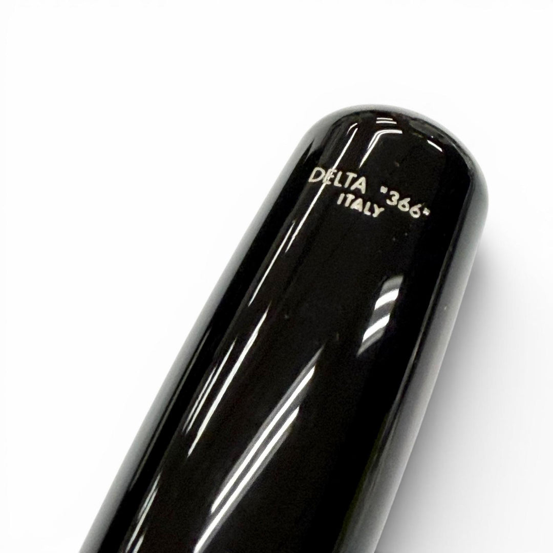 Excellent DELTA fountain pen black 18K mens 366