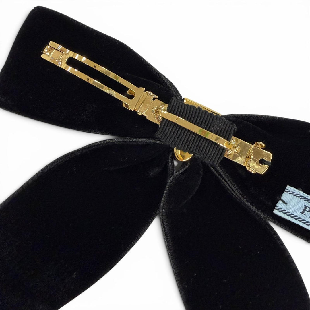 Great PRADA Valletta velvet hair clip Triangle logo black Women 1IF154
