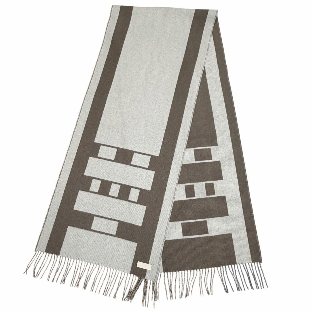 Pristine HERMES Scarf Contest Logo leather tag fringe cashmere Women