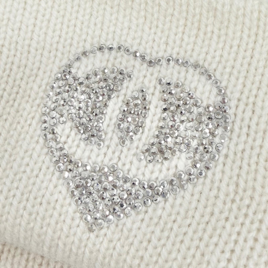Great CHANEL Knit cap COCO Mark Heart Rhinestone Knit Hat white cashmere Women