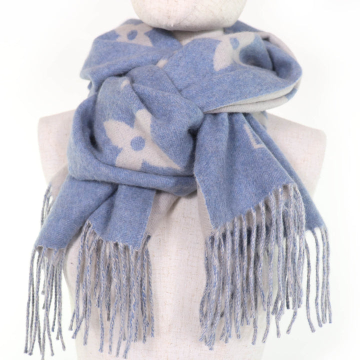 Excellent LOUIS VUITTON Scarf Escalp Reykjavik Monogram blue cashmere M75704