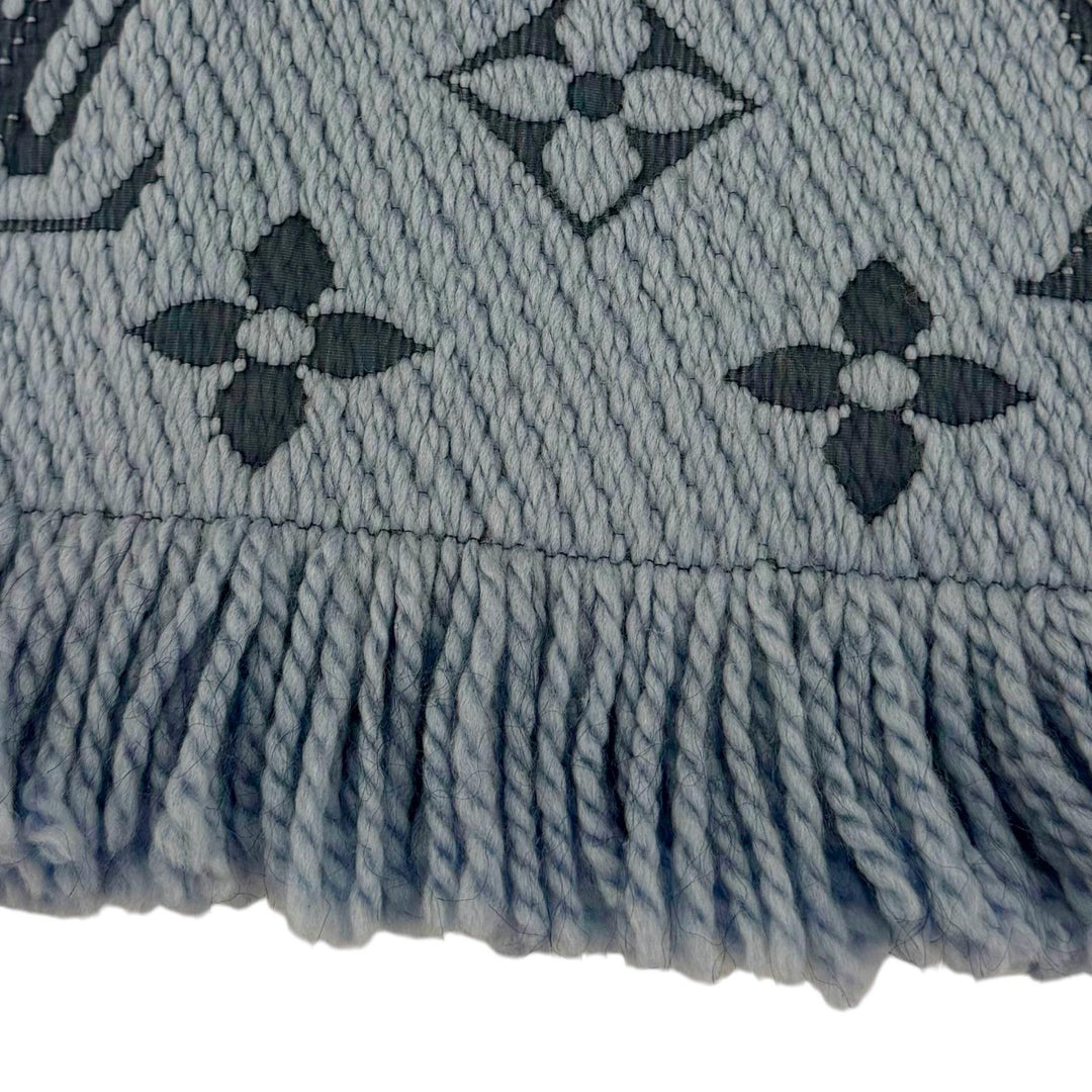 Great LOUIS VUITTON Scarf Escalp Logo Mania With fringe blue wool Women M75702